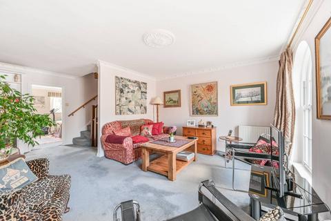 9 Vicarage Crescent, London, SW11 3LP