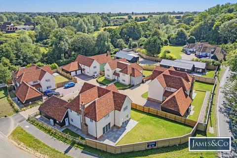 5 bedroom detached house for sale, Clapton Hall Lane, Dunmow