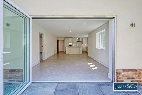 5 bedroom detached house for sale, Clapton Hall Lane, Dunmow