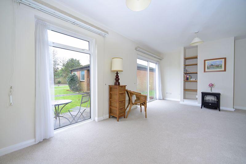 Hesketh Close, Cranleigh 1 bed retirement property for sale £155,000