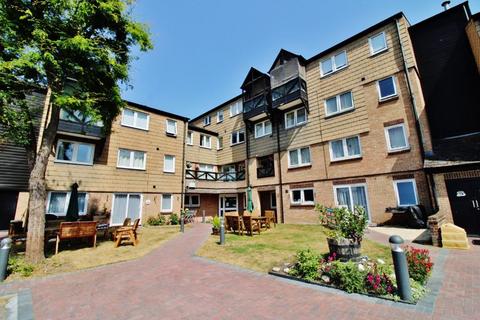 1 bedroom retirement property for sale, The Spinney, Swanley