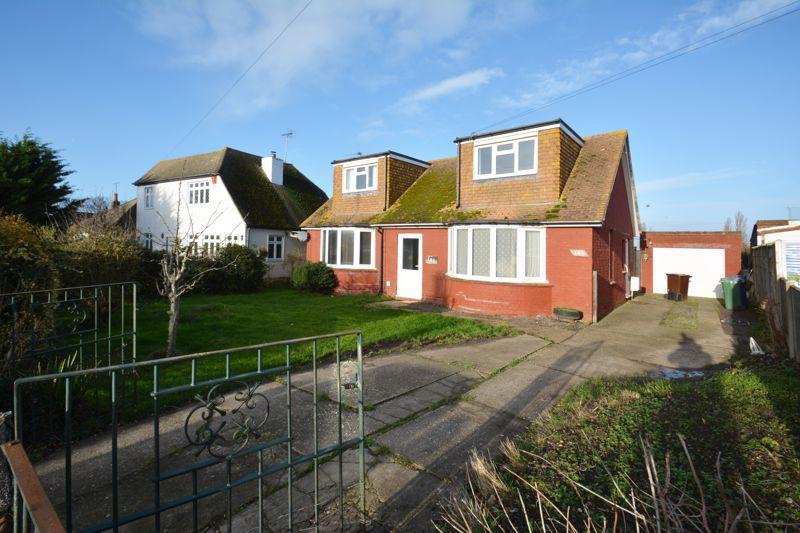 Queenborough Road, Halfway, Sheerness 5 bed detached bungalow for sale