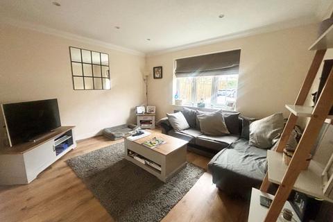 2 bedroom terraced house for sale, Groves Way, Chesham