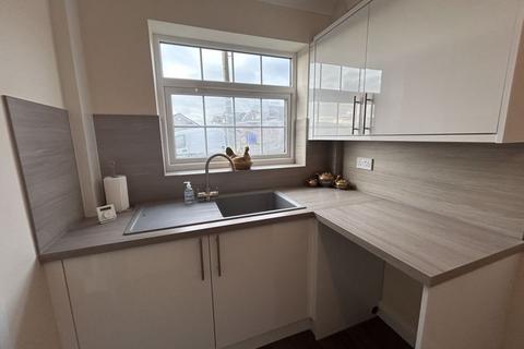 3 Sandiway Place, Stoke-on-trent, ST1 6SQ