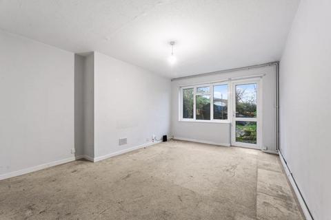 2 bedroom ground floor maisonette for sale, Staines Avenue, Sutton