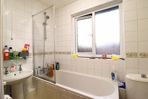 1 bedroom cluster house for sale, Pimpernel Grove, Walnut Tree, Milton Keynes