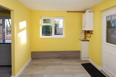 16 Fourth Avenue, Ketley Bank, Telford, TF2 0AS