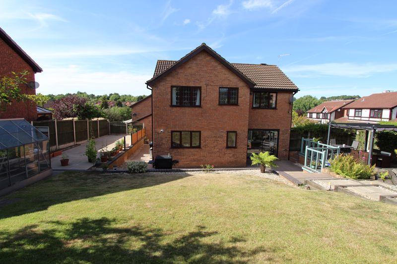 Kirkstone Way, Brierley Hill DY5 4 bed detached house £450,000