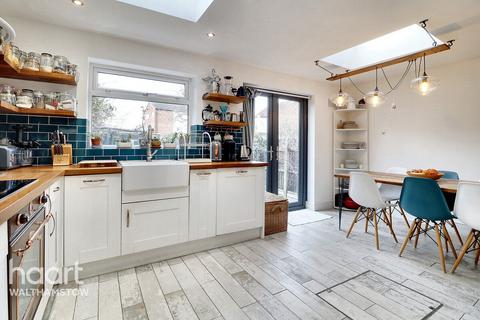 4 bedroom end of terrace house for sale, Hale End Road, Walthamstow
