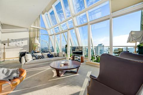 3 bedroom penthouse for sale, 96 The Quays, Salford, M50 3BB