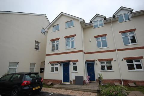 4 bedroom house for sale - 2a Portchester Place, Bournemouth,