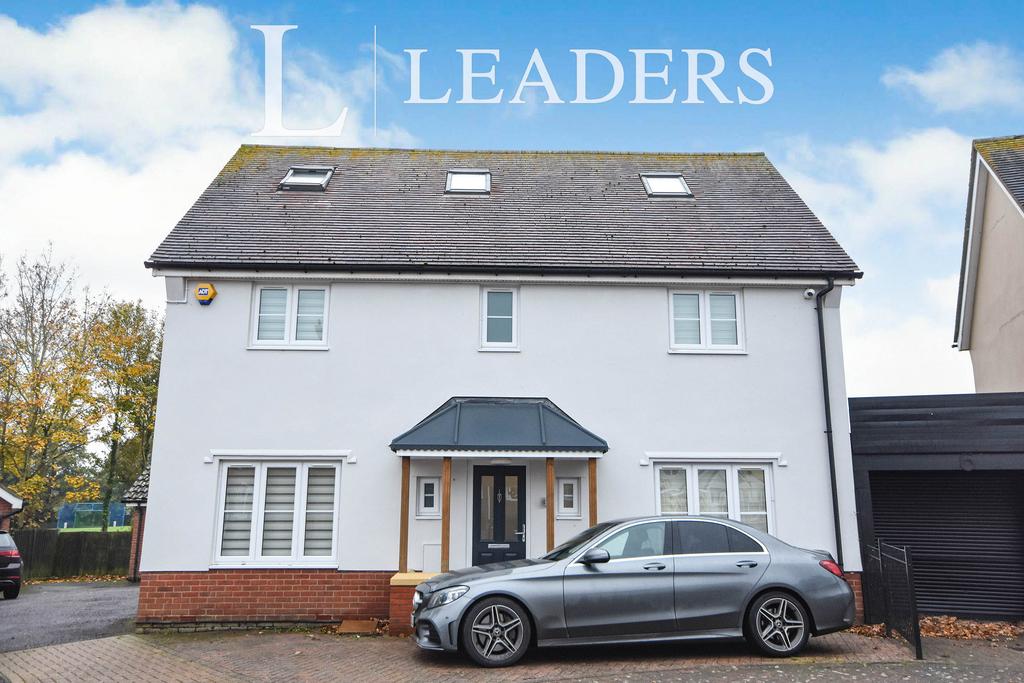 Wilkin Drive, Tiptree 7 bed detached house £2,100 pcm (£485 pw)