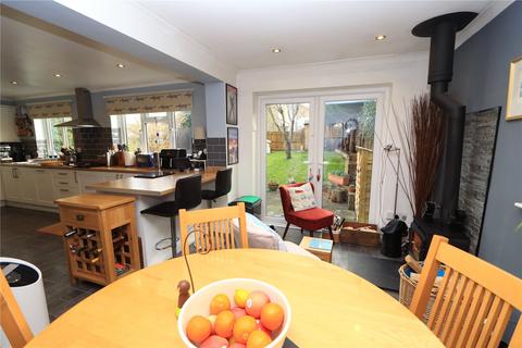 4 bedroom detached house for sale, Westbury Lane, Newport Pagnell, Buckinghamshire, MK16