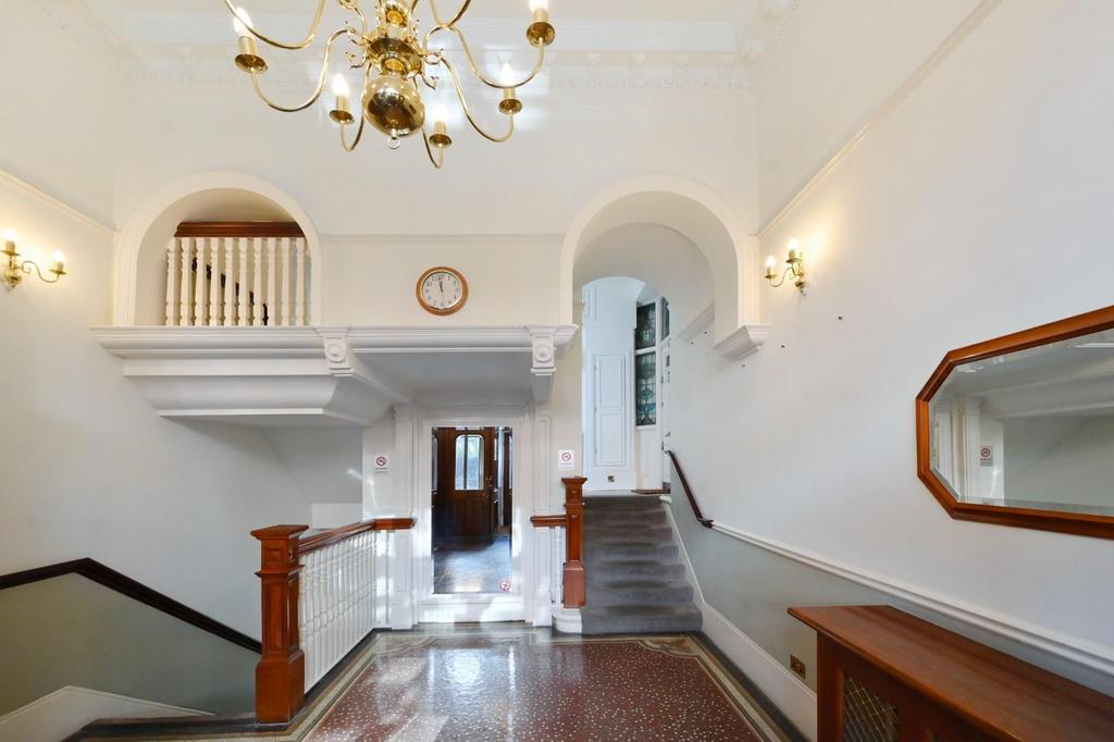 108-Oakwood-Court (17).JPG