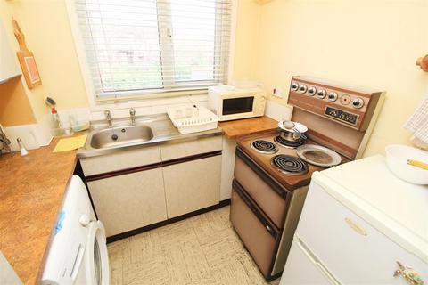 38 Downland, Two Mile Ash, Milton Keynes, MK8 8HN