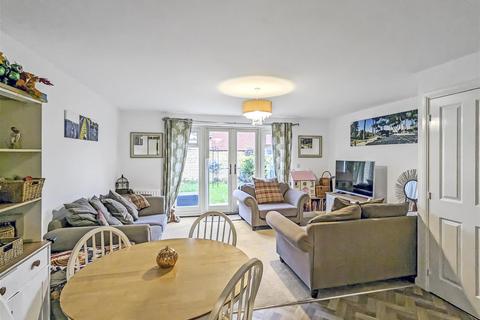 12 Valetta Way, Moreton-in-marsh, GL56 0FG