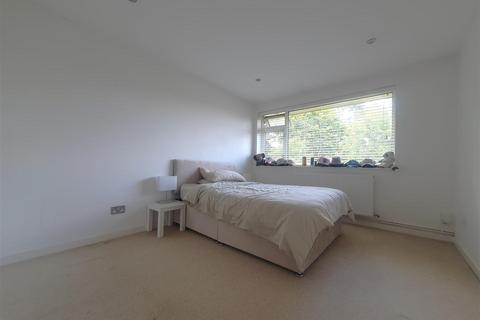 2 bedroom apartment for sale, Links Road, Ashtead KT21