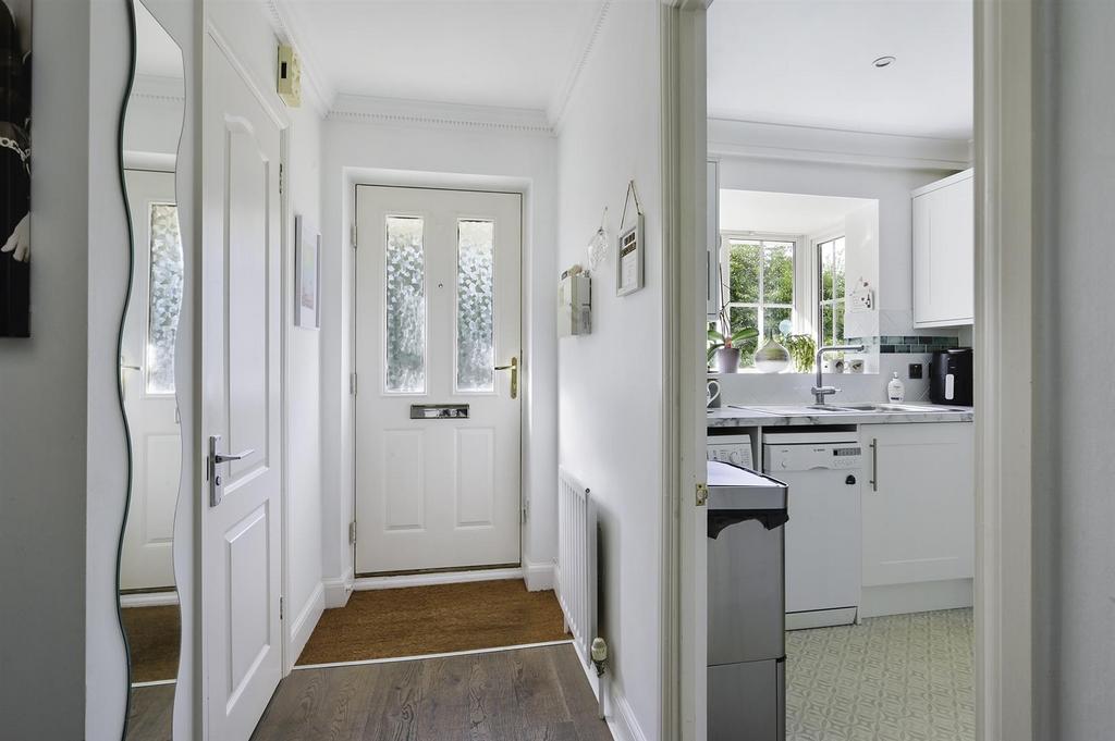 CORNER FARM CLOSE, 4 - (12).jpg