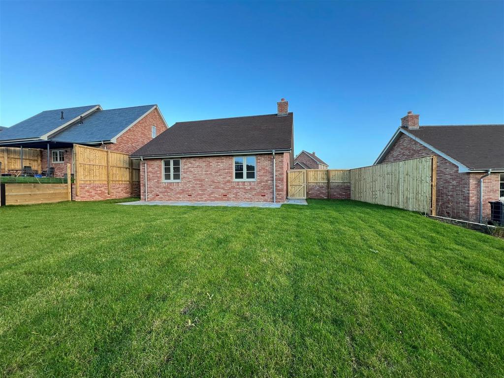 Brighstone, Isle of Wight 2 bed detached bungalow for sale £330,000