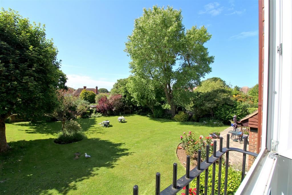 Sutton Road, Seaford 1 bed retirement property for sale £120,000