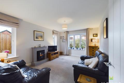 45 Blacksmiths View, Hadnall, Shrewsbury, SY4 3BF