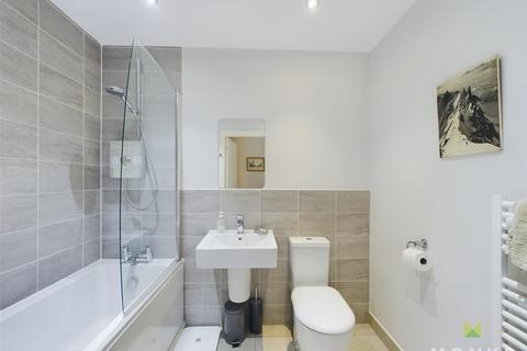 45 Blacksmiths View, Hadnall, Shrewsbury, SY4 3BF