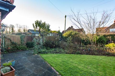 5 Arrows Terrace, Boroughbridge, York, YO51 9LR