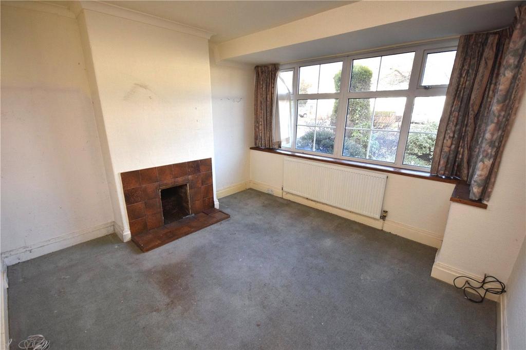 The Radleys, Tile Cross, Birmingham, B33 3 bed semi-detached house - £ ...