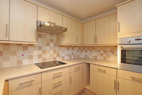 1 bedroom retirement property for sale, St Richards Lodge, Chichester
