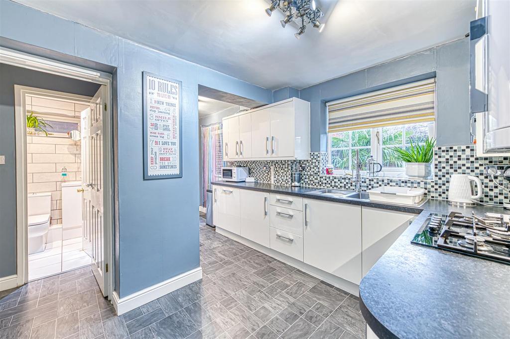 Cresswell Close, Callands, Warrington 4 bed detached house for sale £