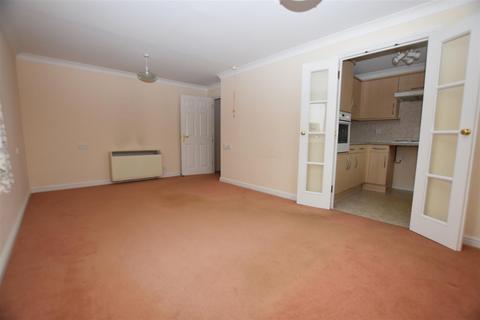 1 bedroom retirement property for sale, Tylers Ride, South Woodham Ferrers