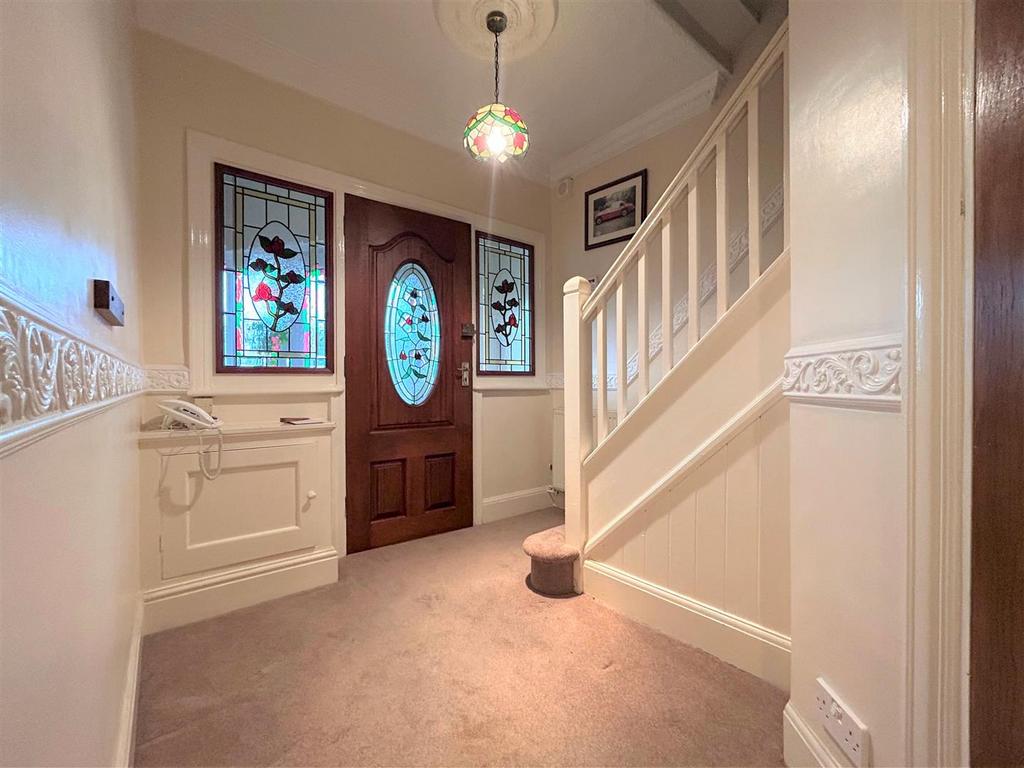 Spies Lane, Halesowen 3 bed detached house for sale £450,000
