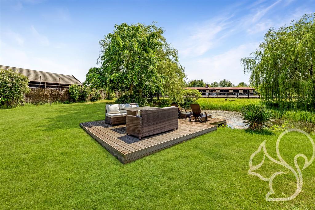 Al Fresco Dining Area