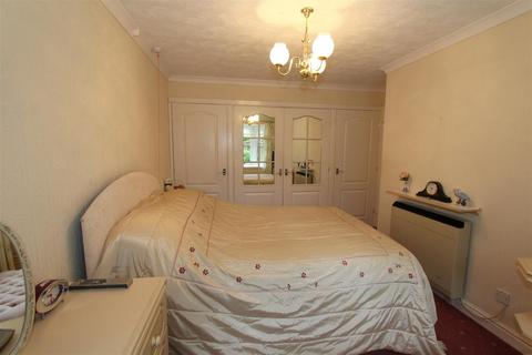 2 bedroom retirement property for sale, Cyril Bell Close, Lymm
