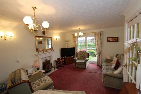 2 bedroom retirement property for sale, Cyril Bell Close, Lymm