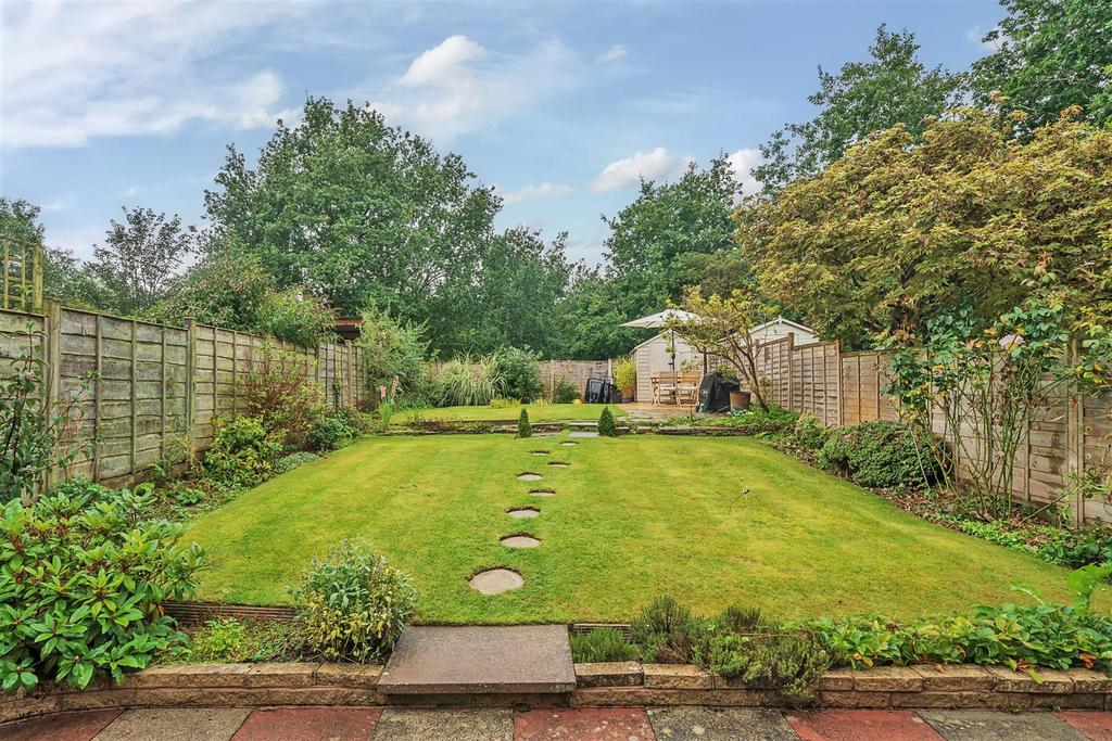 Westbury Drive, Macclesfield 3 bed semidetached house for sale £310,000