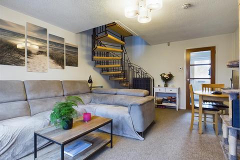 13 Apseleys Mead, Bradley Stoke, Bristol, BS32 0BE