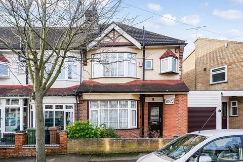 11 Whitehall Gardens, London, E4 6EH