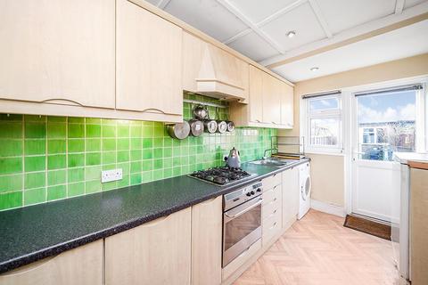 11 Whitehall Gardens, London, E4 6EH