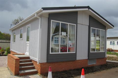 2 bedroom mobile home for sale, Shalloak Road, Broad Oak, Canterbury