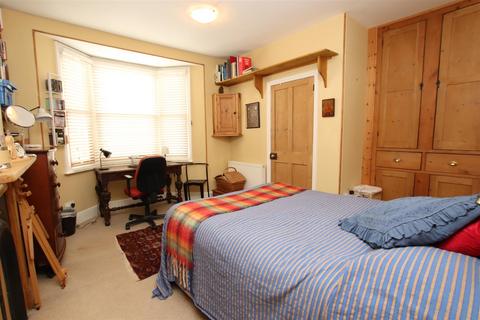 5 East Grove Road, Exeter, EX2 4LX