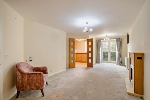 1 bedroom apartment for sale, Oakfield Court, Crofts Bank Road, Urmston, Manchester, M41 0AA