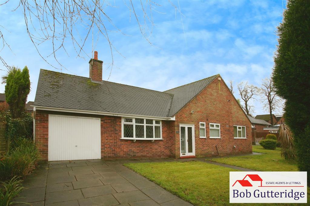 First Avenue, Porthill, Newcastle 2 bed detached bungalow for sale £