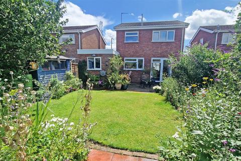33 Chartwell, Tamworth, B79 7UG