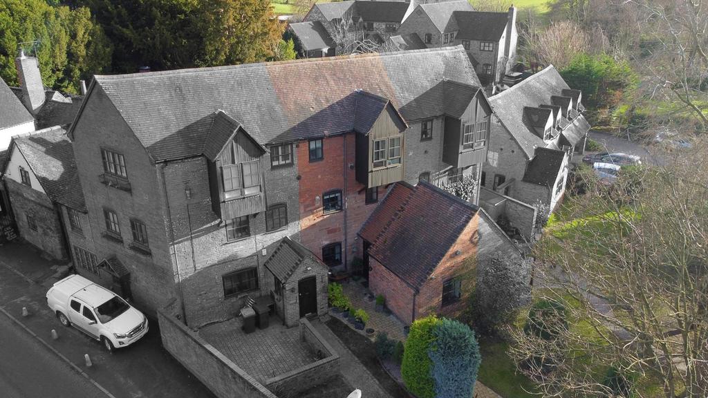 Millbank, off Coleshill Road, Furnace End, Nr. Coleshill 3 bed