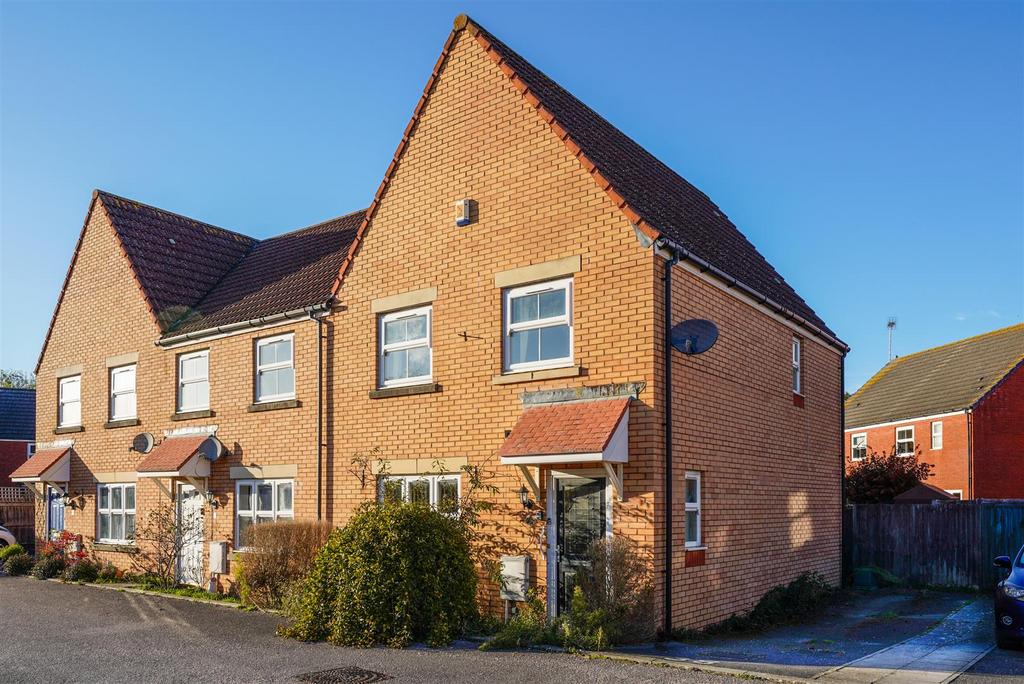 Bodenham Field, Abbeymead, Gloucester 3 bed end of terrace house for