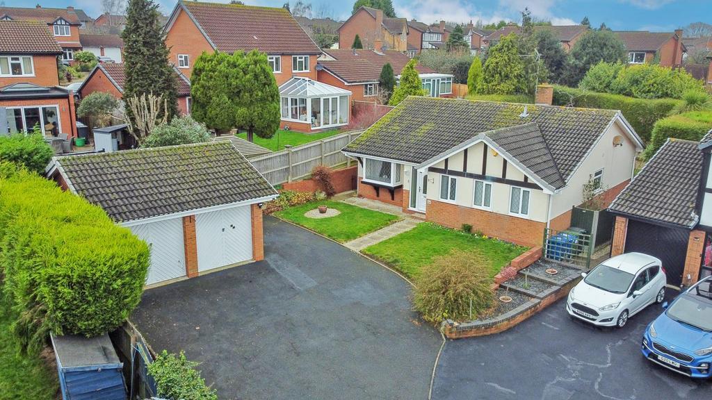 Broadlee, Wilnecote, Tamworth 3 bed bungalow £375,000