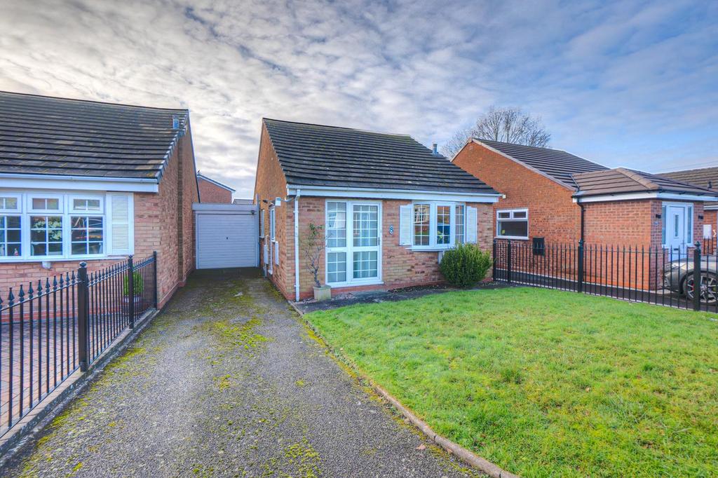 Littlecote, Tamworth 2 bed bungalow for sale £230,000