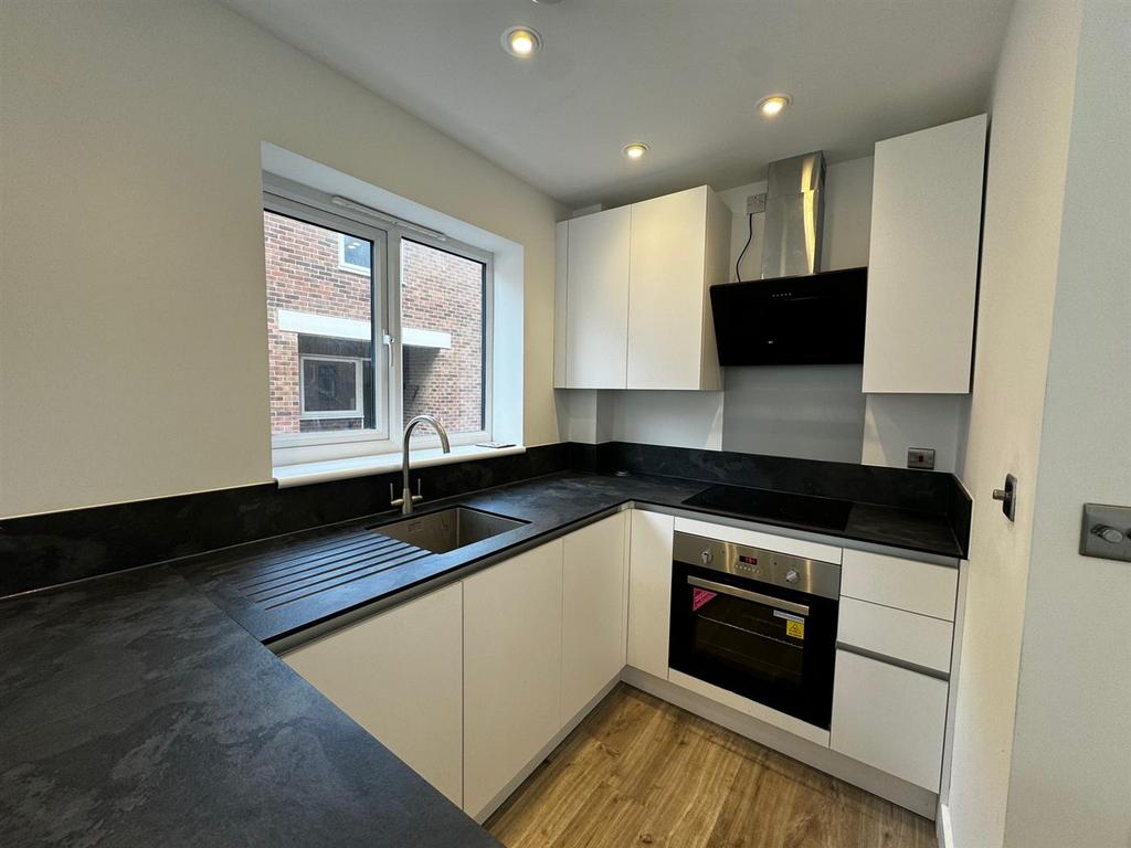 Kitchen - 5.jpg