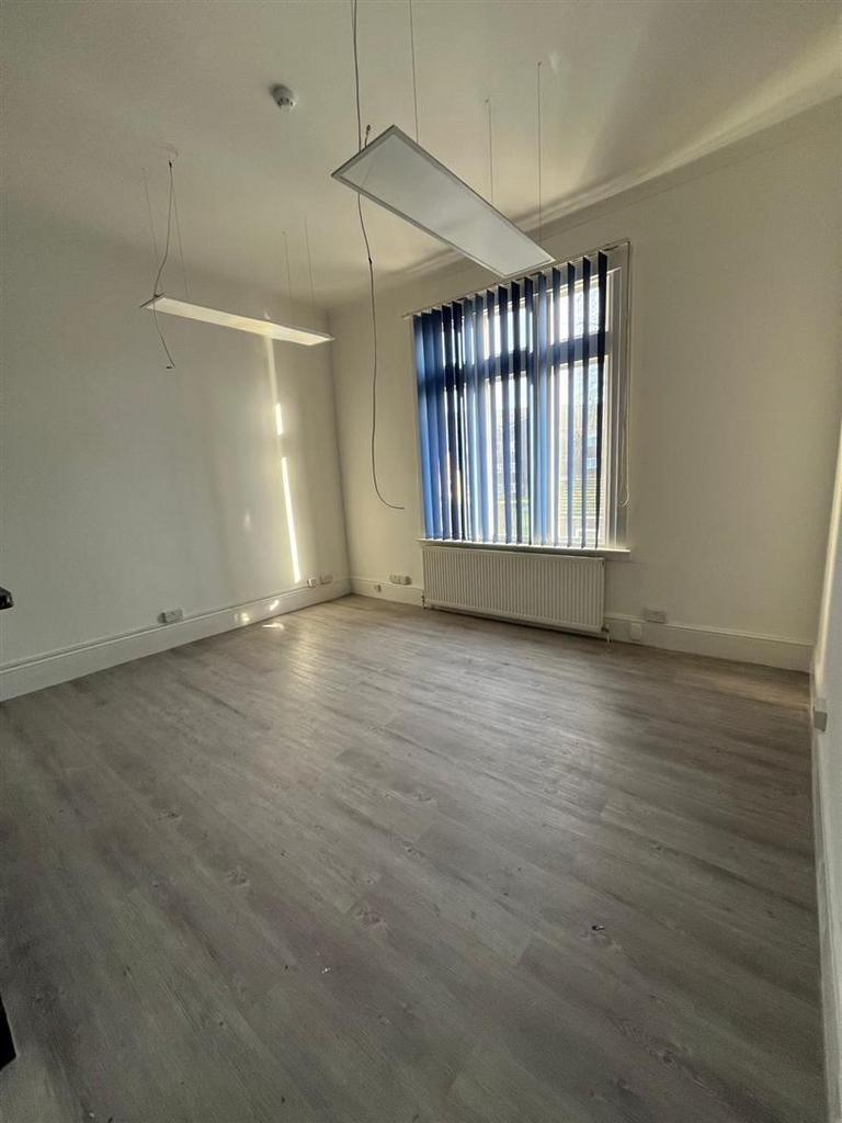Office 5.jpg
